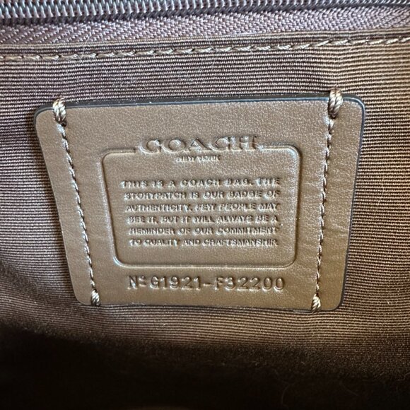 NWT! RARE! Coach Charlie Backpack In Signature Kahki Saddle Women\'s Bag F32200 main image 10